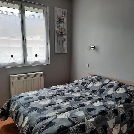 Aux Bons Thermes Apartment